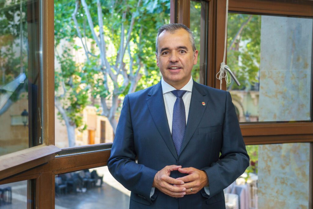 Antonio Puerto: “Antes, toneladas y toneladas de bolso de uva se quemaban o se enterraban y ahora se están reutilizando”